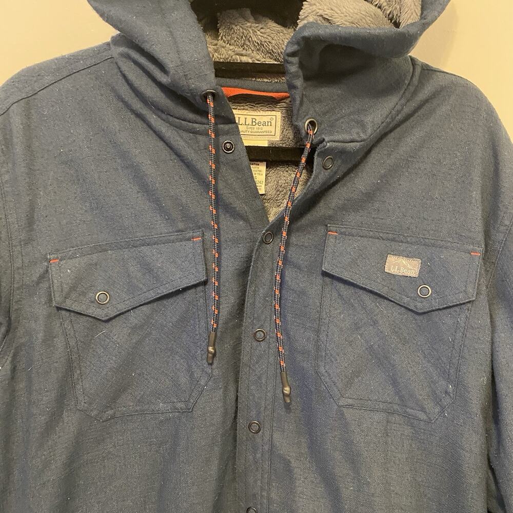 VTG LL Bean Shirt Jacket Unisex M Snap 3M Th insulated Fleece Lining Soft Hoodie - Picture 9 of 13
